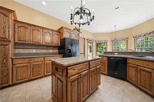 12065 Pheasant Ct, Chardon, OH 44024 - Photo 13