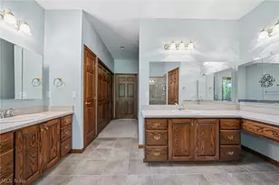 12065 Pheasant Ct, Chardon, OH 44024 - Photo 17