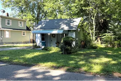318 Joseph Avenue, Barberton, OH 44203 - Photo 17