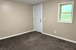 318 Joseph Ave, Barberton, OH 44203 - Photo 15