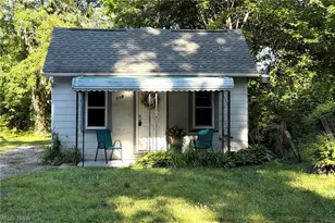 318 Joseph Ave, Barberton, OH 44203 - Photo 1