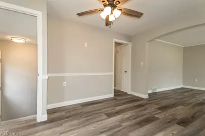 1565 Douglas Road, Wickliffe, OH 44092 - Photo 41