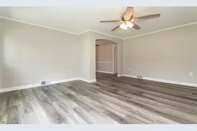 1565 Douglas Road, Wickliffe, OH 44092 - Photo 7