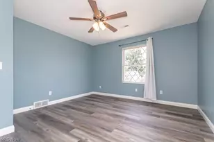 1565 Douglas Rd, Wickliffe, OH 44092 - Photo 27