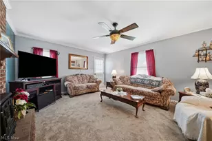 36 N Pearl St, Columbiana, OH 44408 - Photo 3