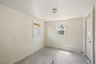 1920 Manchester Rd, Akron, OH 44314 - Photo 9