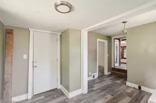 1313 Manchester Rd, Akron, OH 44307 - Photo 11