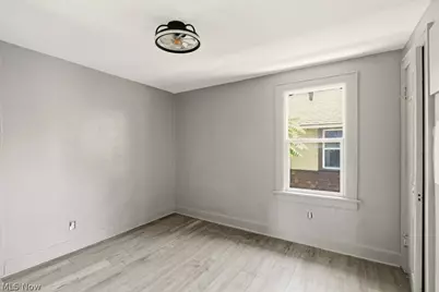 1313 Manchester Road, Akron, OH 44307 - Photo 5