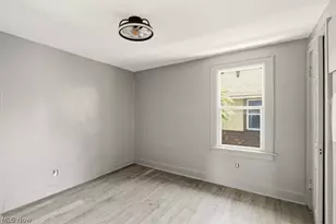 1313 Manchester Rd, Akron, OH 44307 - Photo 5