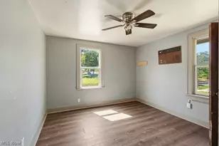 1313 Manchester Rd, Akron, OH 44307 - Photo 3