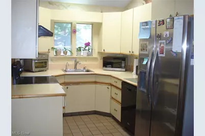 7342 Hopkins Road, Mentor, OH 44060 - Photo 5