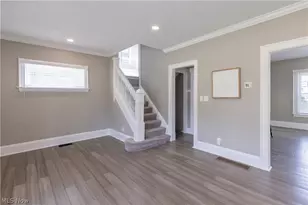 1614 Robinwood Ave, Oakwood, OH 44107 - Photo 3