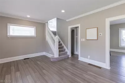 1614 Robinwood Avenue, Oakwood, OH 44107 - Photo 3