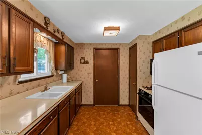 34739 Highland Drive, North Ridgeville, OH 44039 - Photo 11