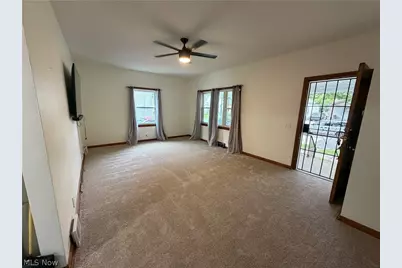1040 W 18th Street, Lorain, OH 44052 - Photo 9