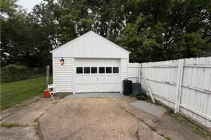 1040 W 18th St, Lorain, OH 44052 - Photo 37