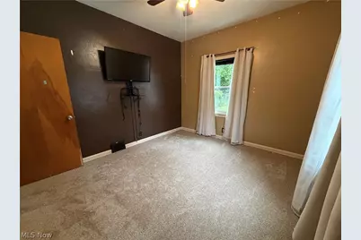 1040 W 18th Street, Lorain, OH 44052 - Photo 31