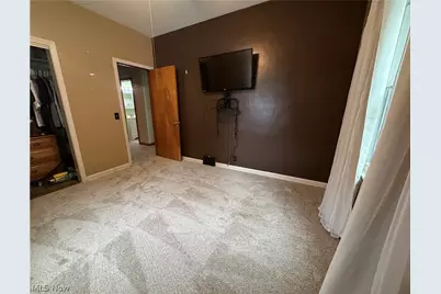 1040 W 18th Street, Lorain, OH 44052 - Photo 33