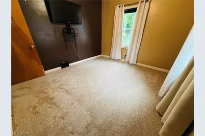 1040 W 18th Street, Lorain, OH 44052 - Photo 33