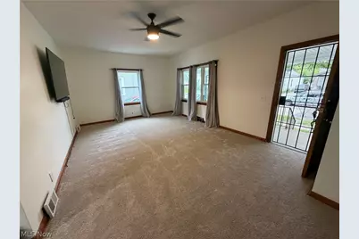 1040 W 18th Street, Lorain, OH 44052 - Photo 7
