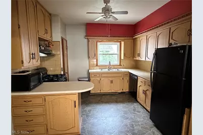 1040 W 18th Street, Lorain, OH 44052 - Photo 17