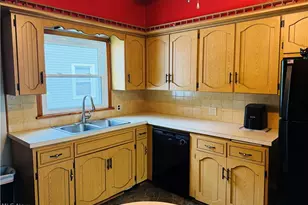 1040 W 18th St, Lorain, OH 44052 - Photo 15