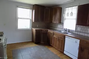 3002 9th St SW, Canton, OH 44710 - Photo 5