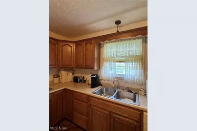 46121 Country Lake Drive, St Clairsville, OH 43950 - Photo 11