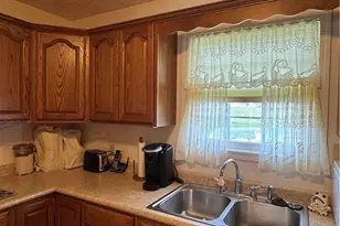 46121 Country Lake Dr, St Clairsville, OH 43950 - Photo 11