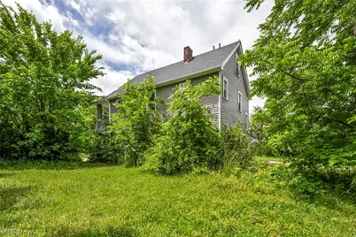 10103 Lamontier Avenue, Loveland, OH 44104 - Photo 39