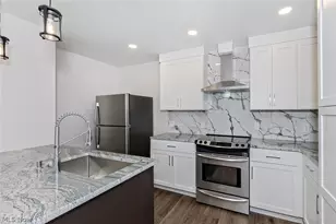 20601 Shelburne Rd, Huber Heights, OH 44122 - Photo 25