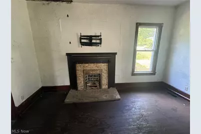 34 Montgomery, Youngstown, OH 44506 - Photo 3