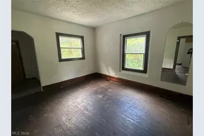 34 Montgomery, Youngstown, OH 44506 - Photo 13