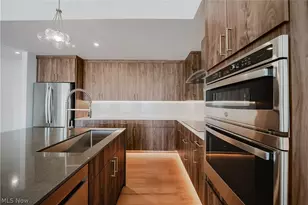 99 W St Clair Ave, Loveland, OH 44113 - Photo 7