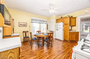 419 Williams Ave, Williamstown, WV 26187 - Photo 15