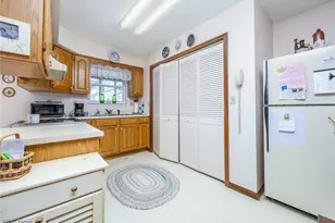 419 Williams Ave, Williamstown, WV 26187 - Photo 33