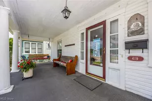 419 Williams Ave, Williamstown, WV 26187 - Photo 5