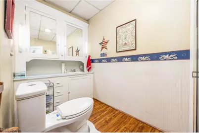 419 Williams Avenue, Williamstown, WV 26187 - Photo 19