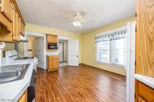 419 Williams Ave, Williamstown, WV 26187 - Photo 17
