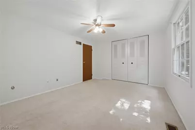 3949 Lake Run Boulevard, Stow, OH 44224 - Photo 15