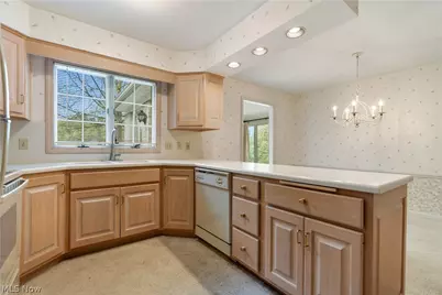 2240 Devonshire Drive NW, Canton, OH 44708 - Photo 11