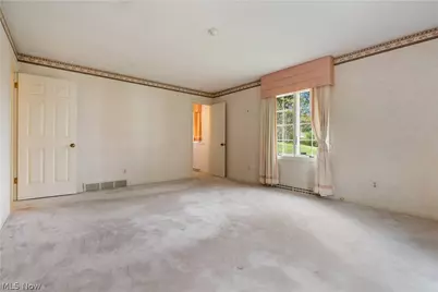 2240 Devonshire Drive NW, Canton, OH 44708 - Photo 15