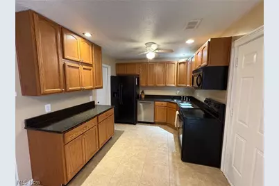 4245 Bennington Boulevard, Brunswick, OH 44212 - Photo 13