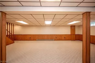 548 Squirrel Hill Dr, Youngstown, OH 44512 - Photo 41