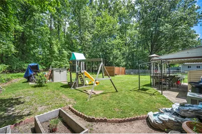 301 E 317th Street, Willowick, OH 44095 - Photo 27