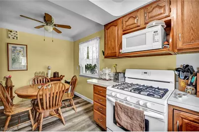 301 E 317th Street, Willowick, OH 44095 - Photo 13