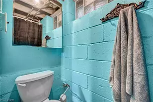 301 E 317th St, Willowick, OH 44095 - Photo 23