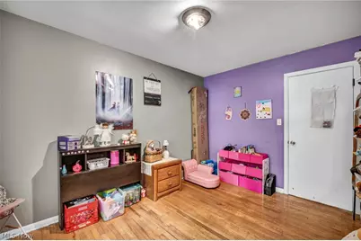 301 E 317th Street, Willowick, OH 44095 - Photo 15