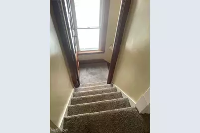 1118 W 8th Street, Lorain, OH 44052 - Photo 9