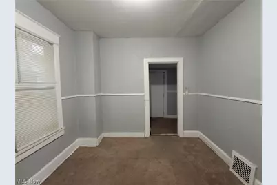 909 Bradshaw Avenue, East Liverpool, OH 43920 - Photo 7